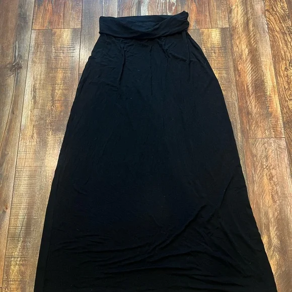 Design History Classic Black A-Line Maxi Skirt with Black Fold Ovef Waist-NWOT - Picture 1 of 4